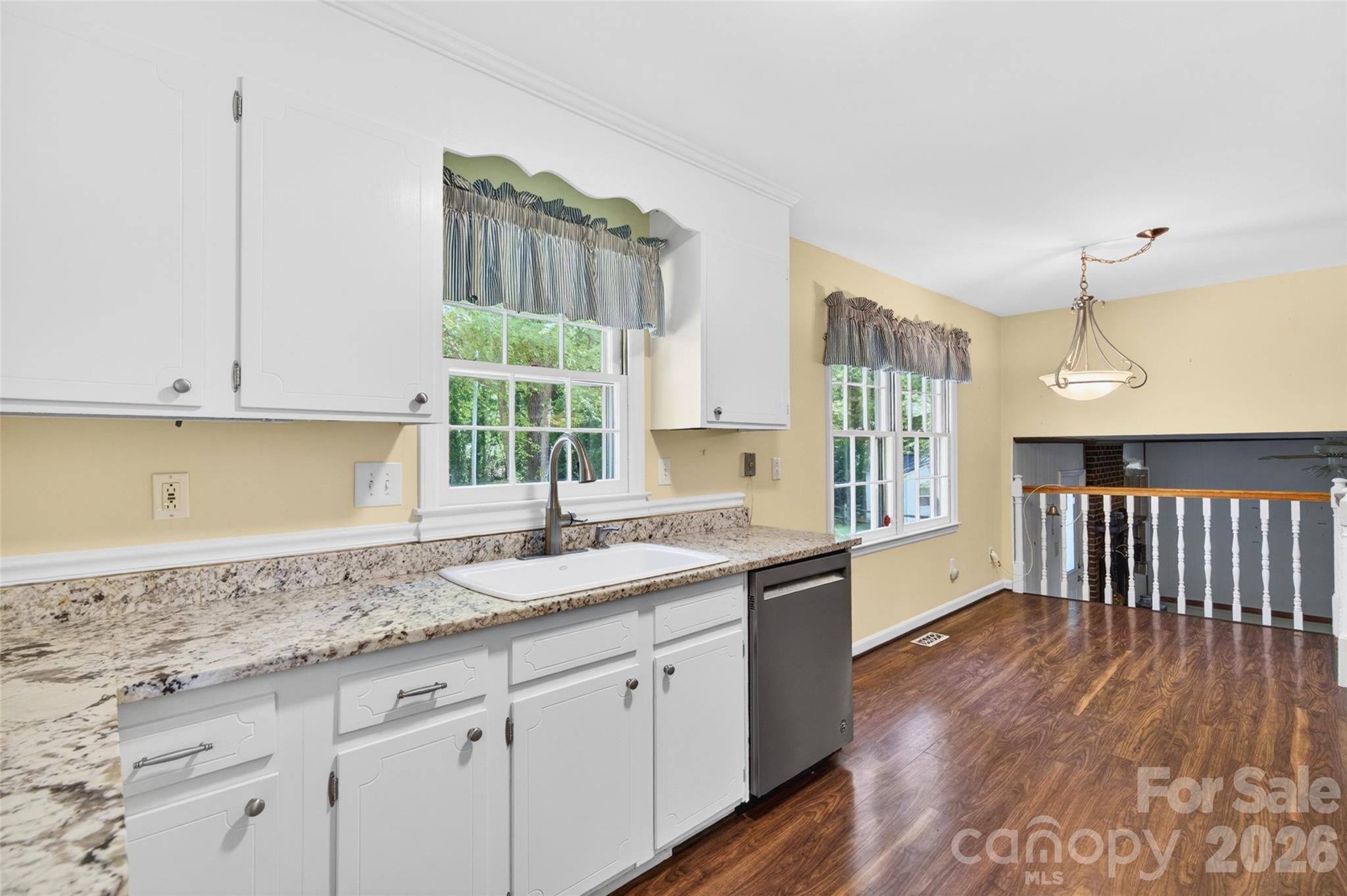 1511 Ormsby Court Charlotte NC 28211