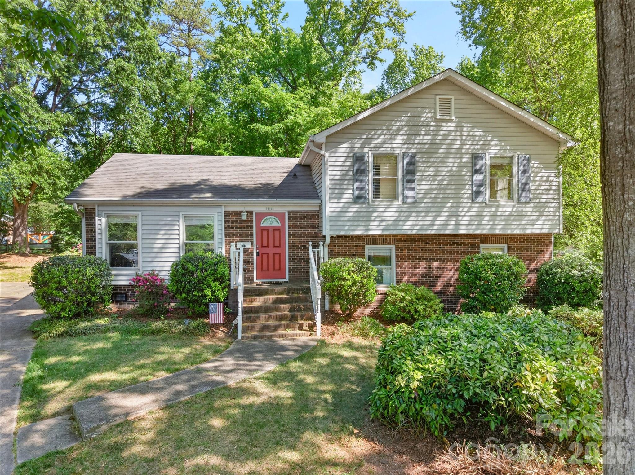 1511 Ormsby Court Charlotte NC 28211