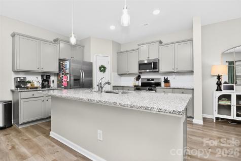 2017 Karen Woods Lane Charlotte NC 28216