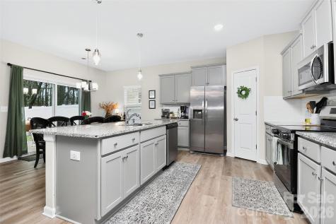 2017 Karen Woods Lane Charlotte NC 28216