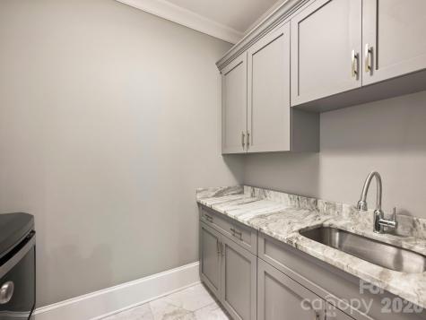 2313 Richardson Drive Charlotte NC 28211