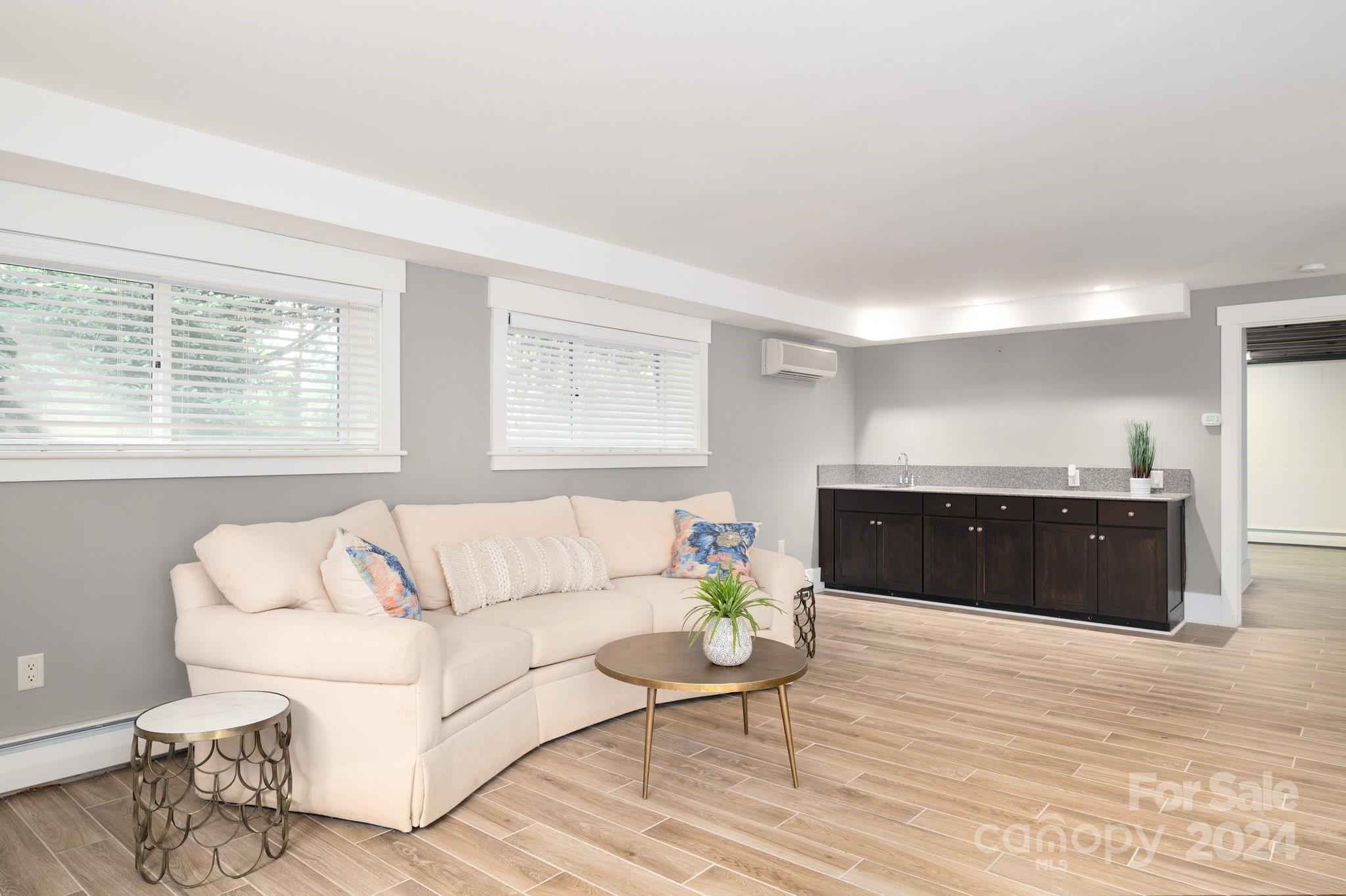 31 Inglewood Road Asheville NC 28804