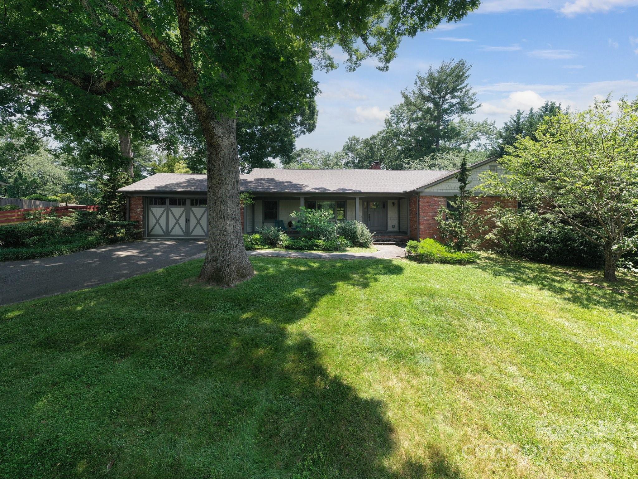 31 Inglewood Road Asheville NC 28804