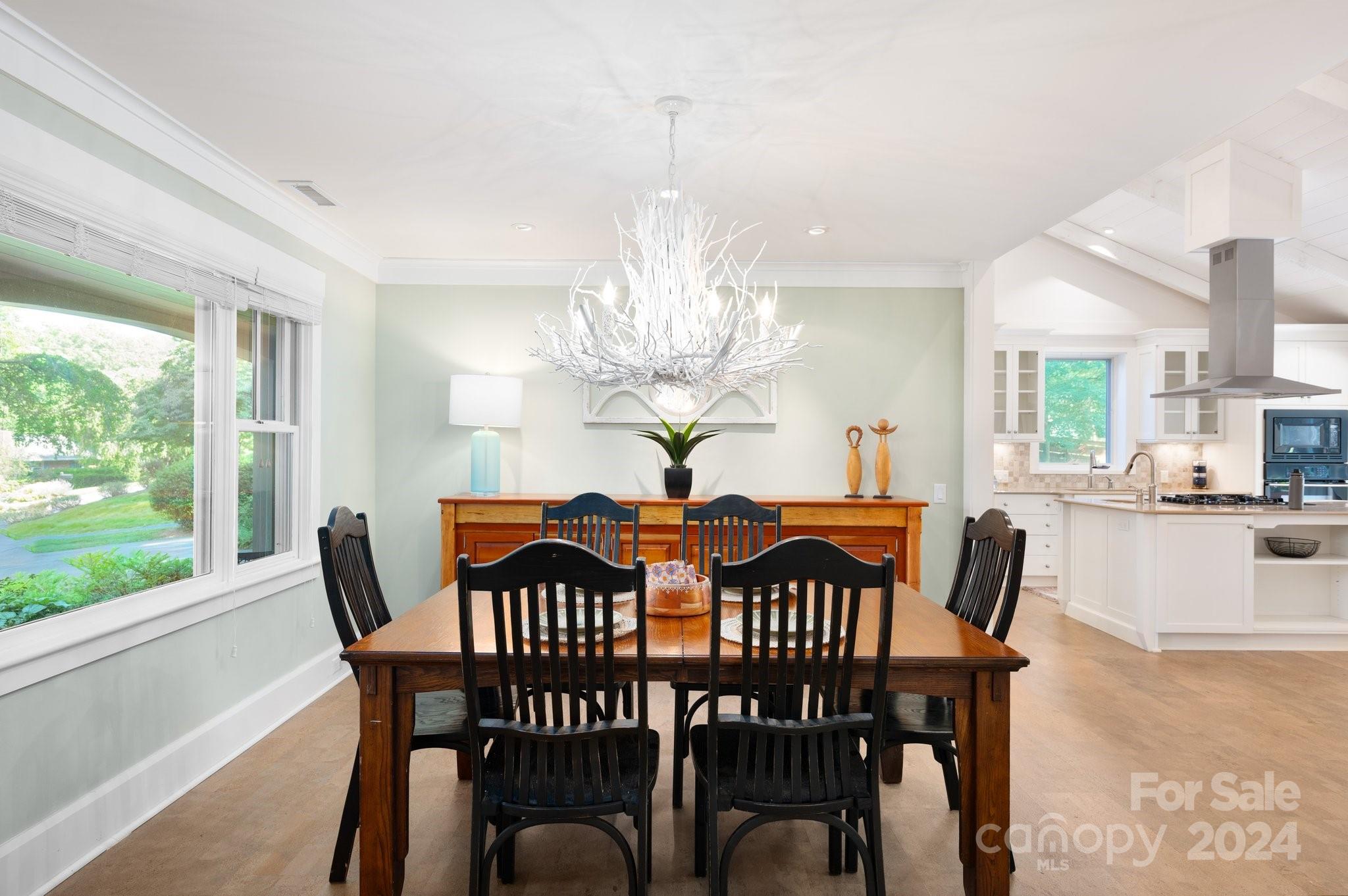 31 Inglewood Road Asheville NC 28804