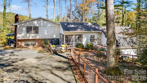 203 Davis Mountain Road Laurel Park NC 28739