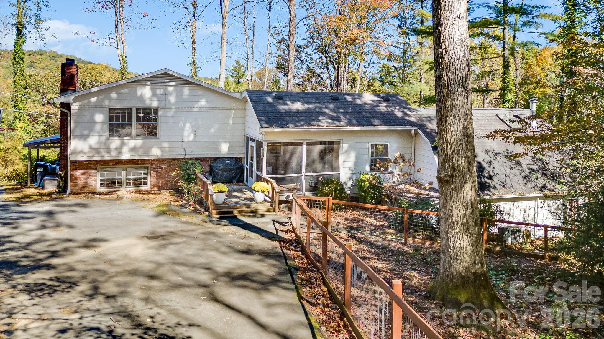 203 Davis Mountain Road Laurel Park NC 28739