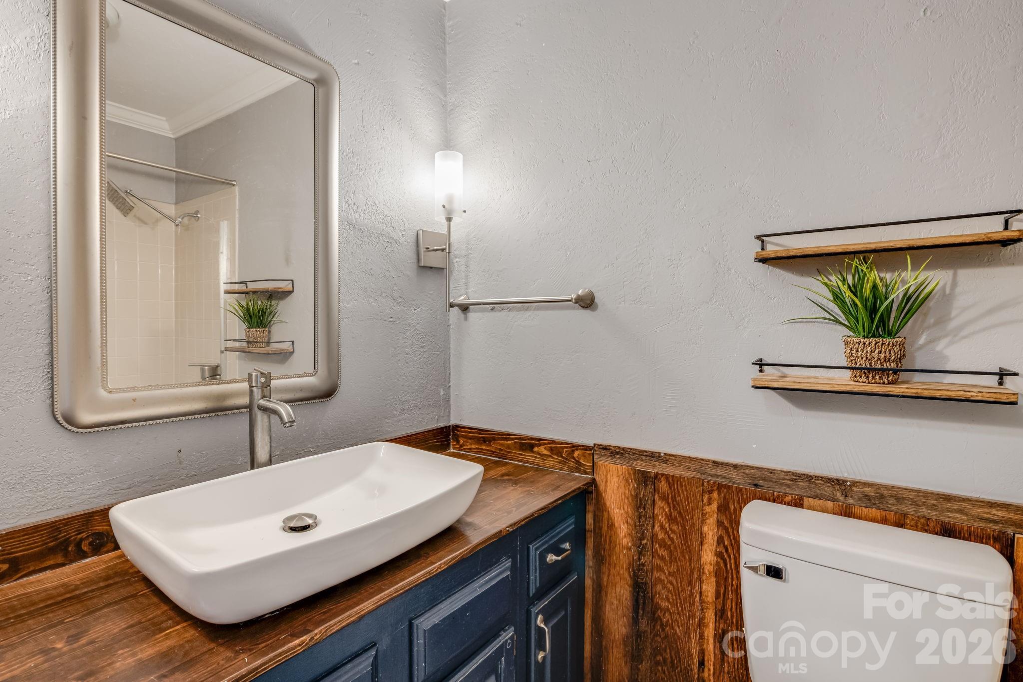 203 Davis Mountain Road Laurel Park NC 28739