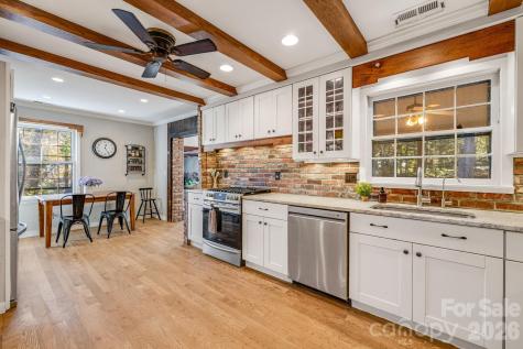 203 Davis Mountain Road Laurel Park NC 28739