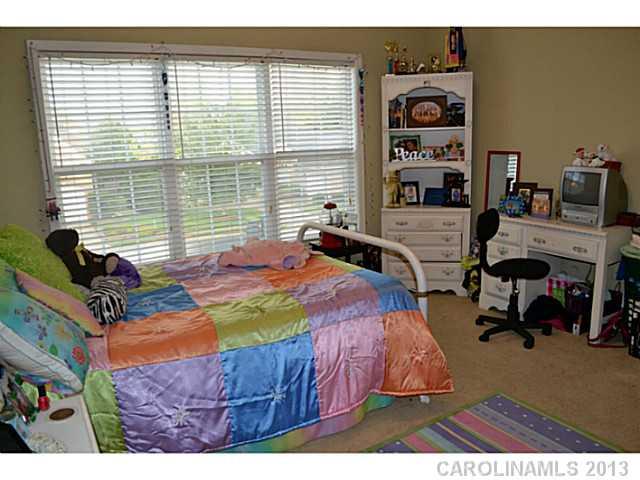 1547 Valhalla Drive Denver NC 28037