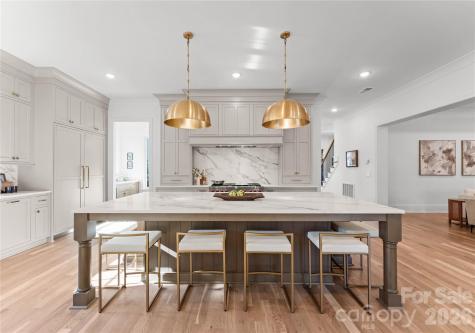 154 N Canterbury Road Charlotte NC 28211