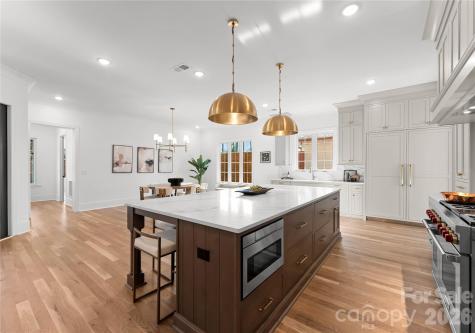 154 N Canterbury Road Charlotte NC 28211