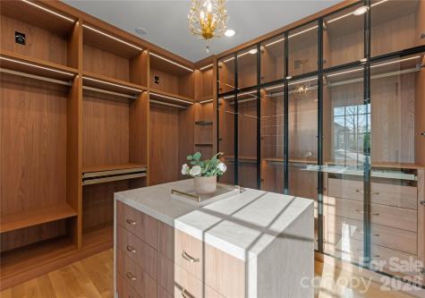 154 N Canterbury Road Charlotte NC 28211