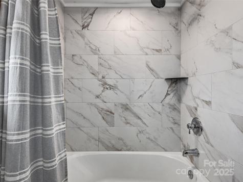 25 Crestwood Drive Arden NC 28704