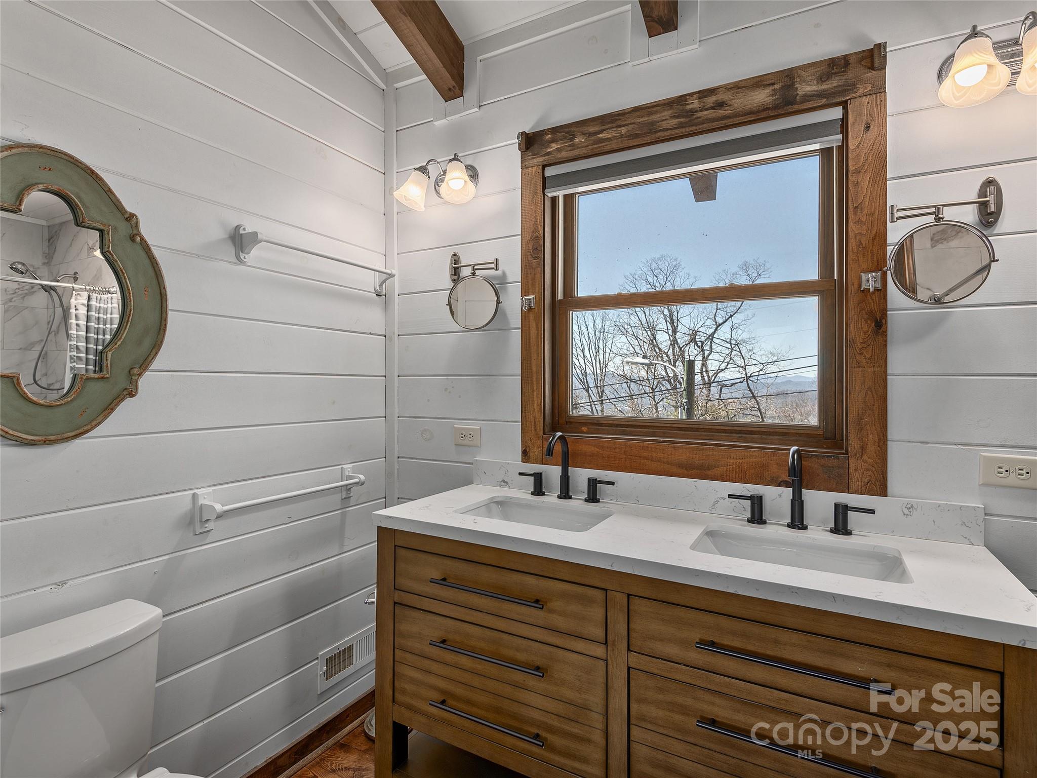 25 Crestwood Drive Arden NC 28704