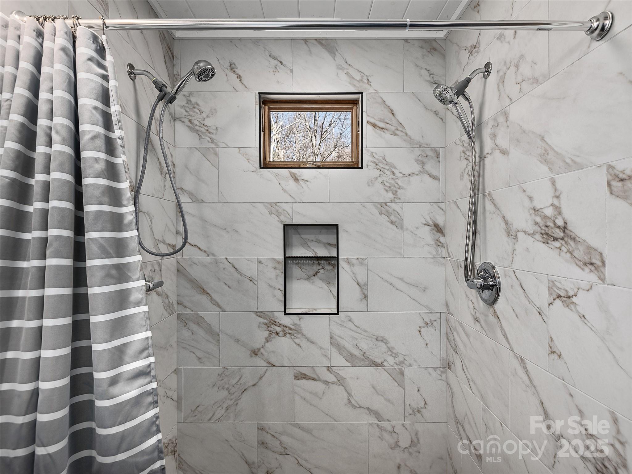 25 Crestwood Drive Arden NC 28704