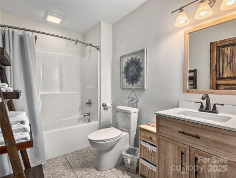 25 Crestwood Drive Arden NC 28704