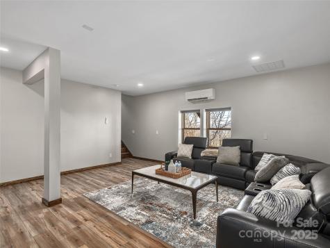 25 Crestwood Drive Arden NC 28704