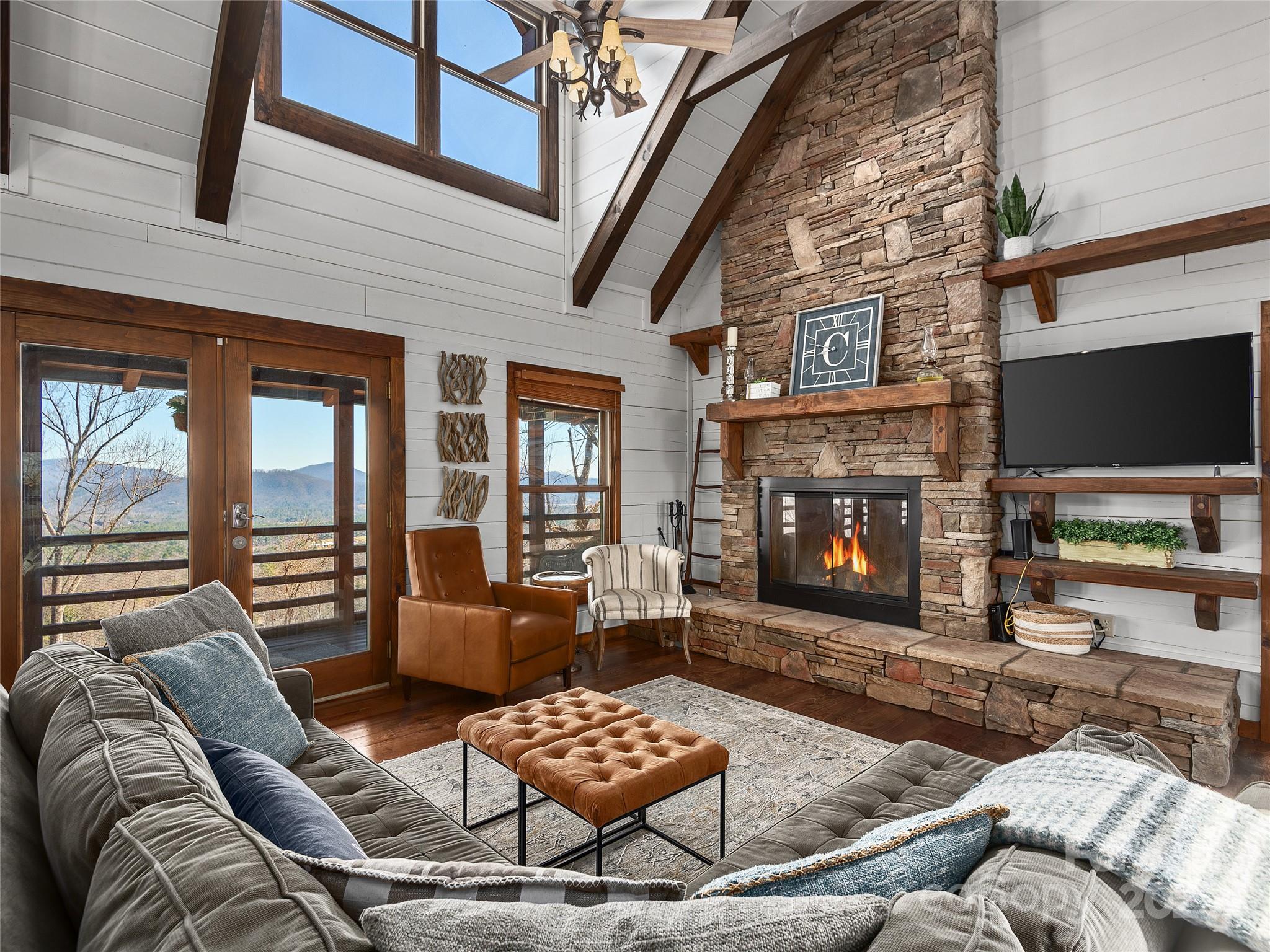 25 Crestwood Drive Arden NC 28704