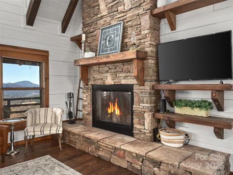 25 Crestwood Drive Arden NC 28704