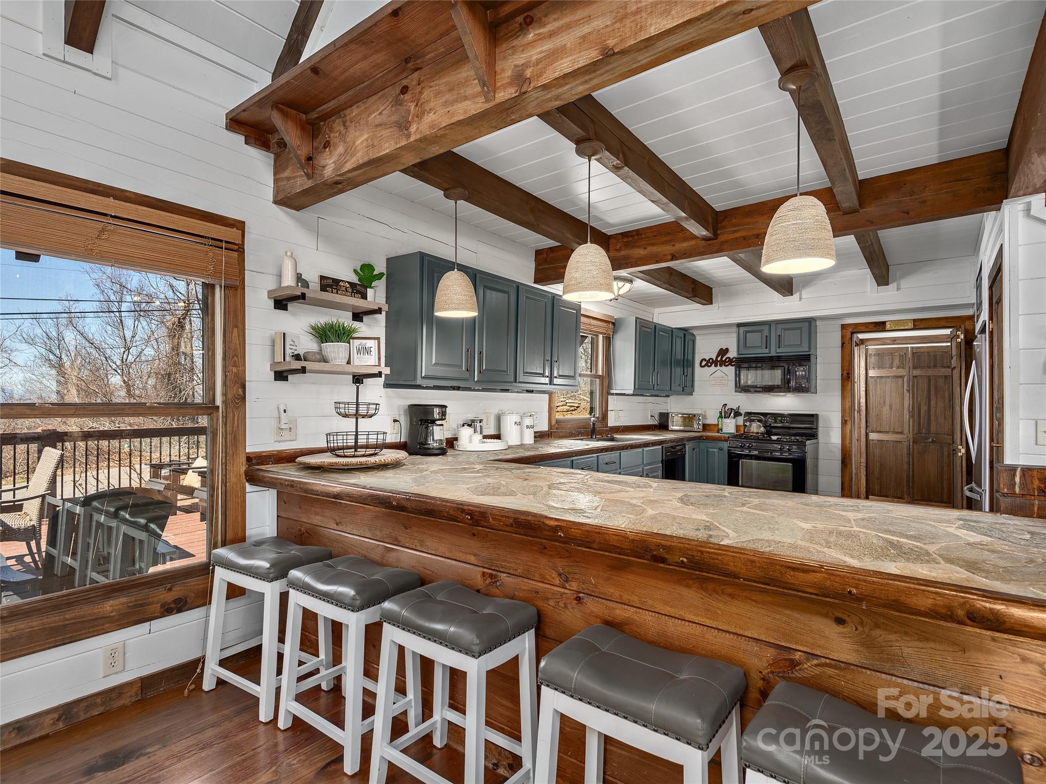 25 Crestwood Drive Arden NC 28704