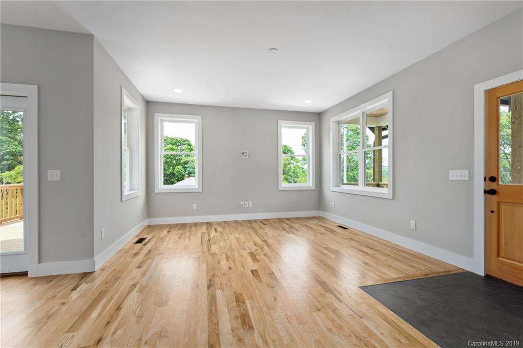112 Richland Street Asheville NC 28806