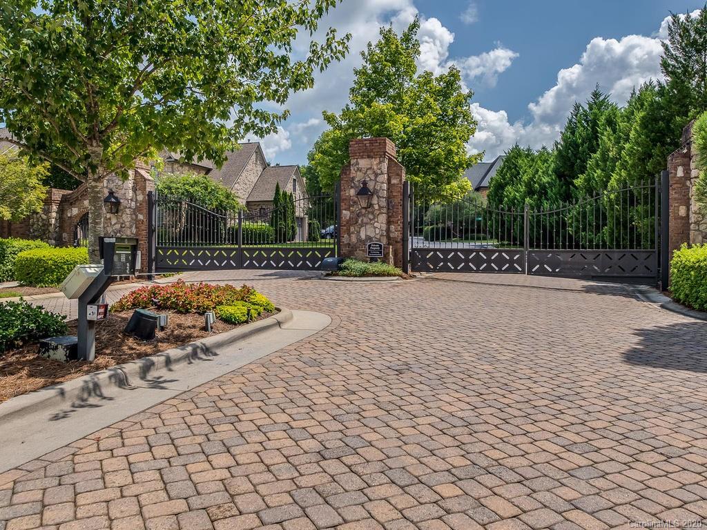 6133 Fletcher Circle Charlotte NC 28226