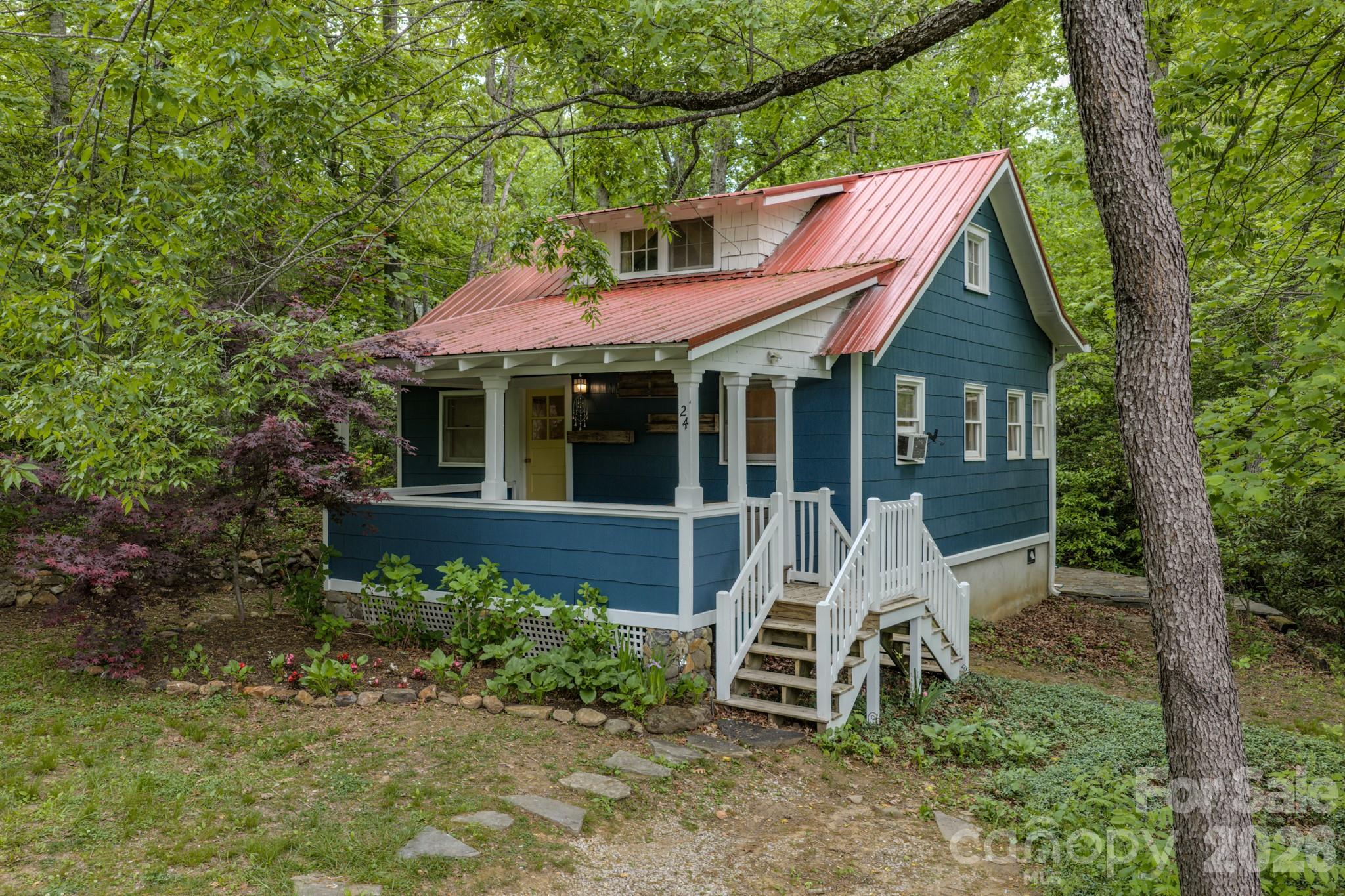 24 Moore Circle Black Mountain NC 28711