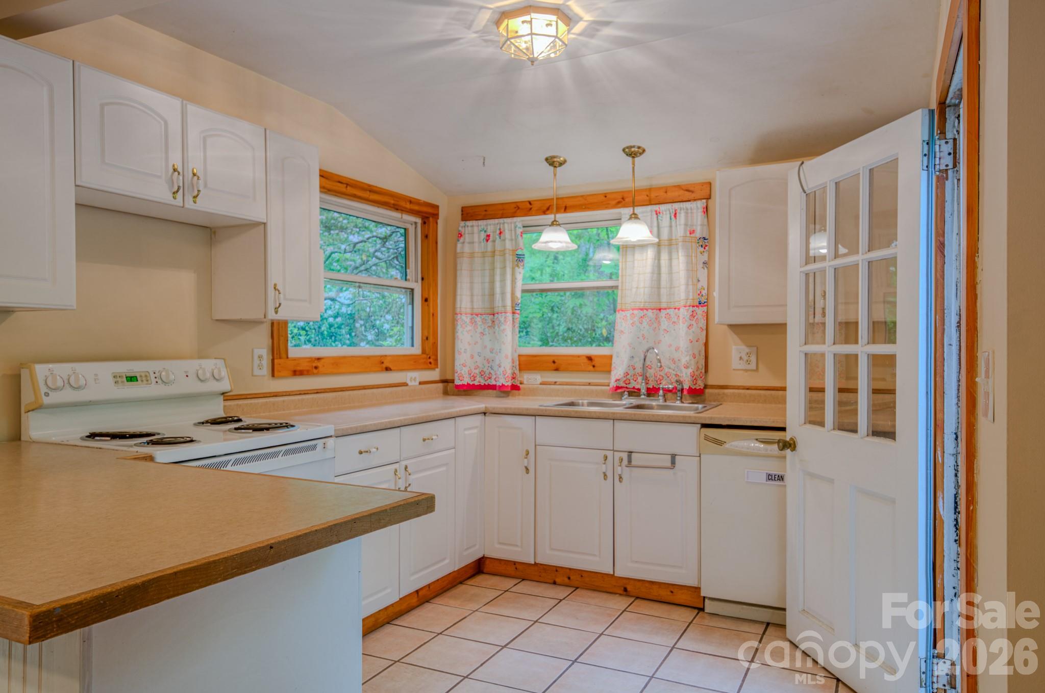 24 Moore Circle Black Mountain NC 28711