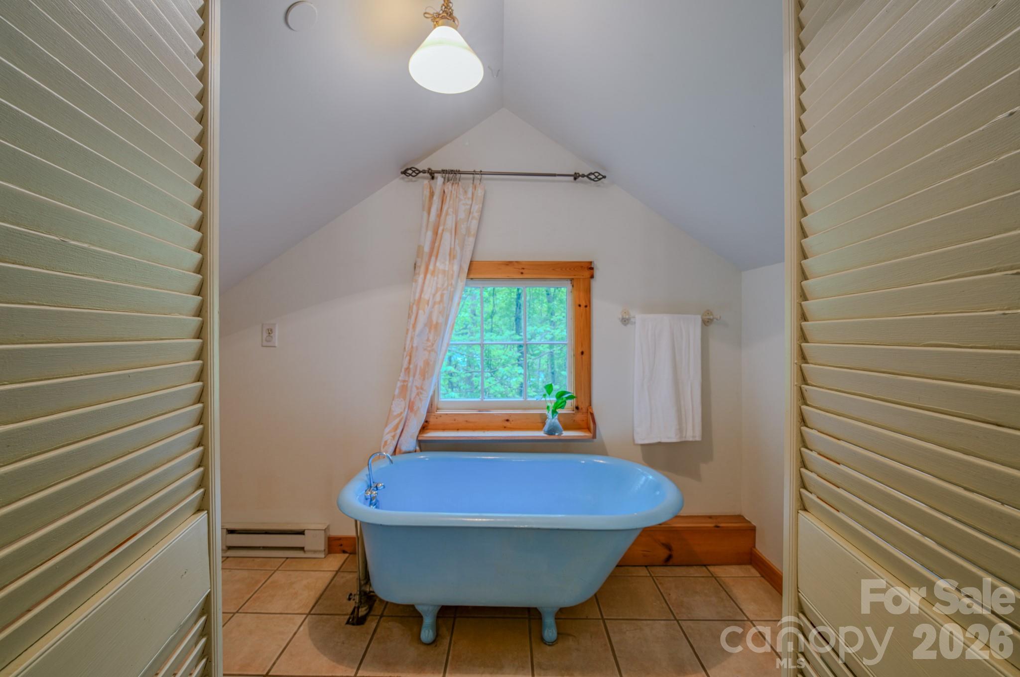 24 Moore Circle Black Mountain NC 28711