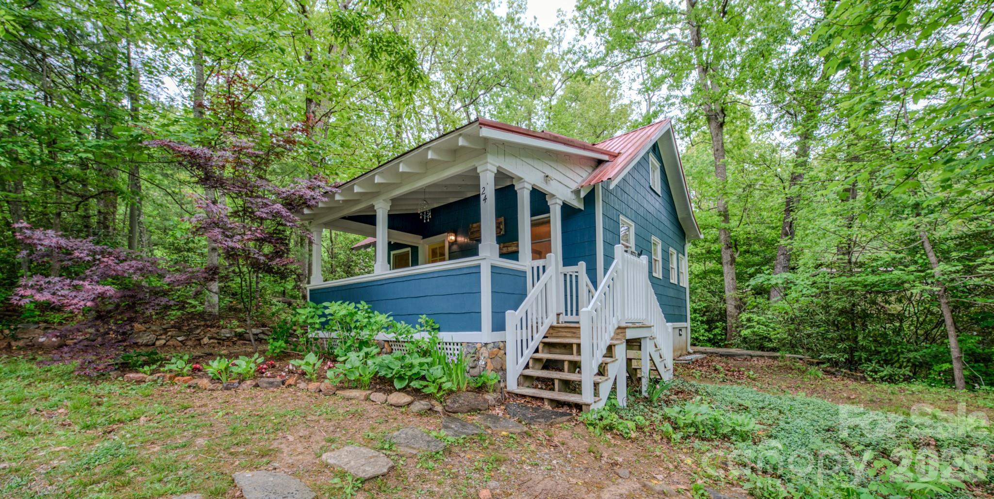 24 Moore Circle Black Mountain NC 28711