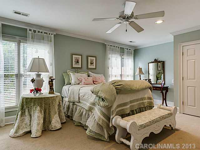 5214 Tanneron Place Charlotte NC 28226