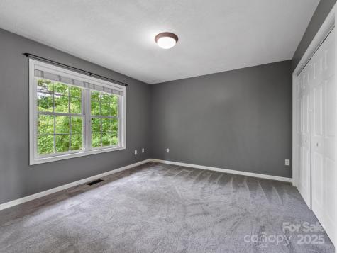 23 Aberdeen Drive Arden NC 28704