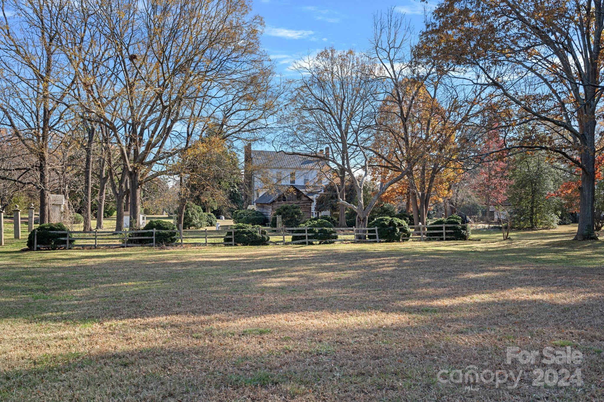 104 Leslie Loop Mooresville NC 28115
