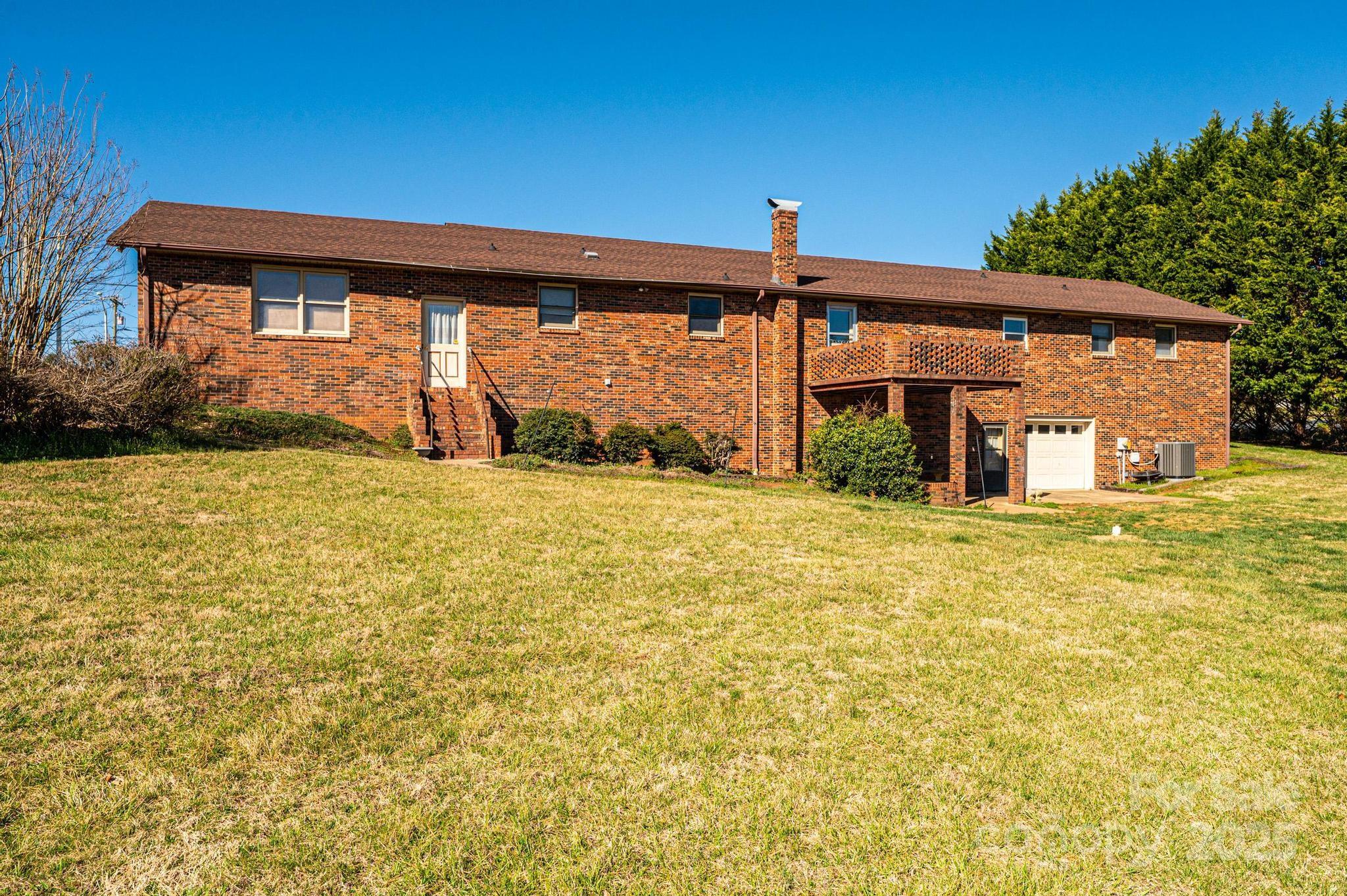 1221 Connelly Springs Road Lenoir NC 28645