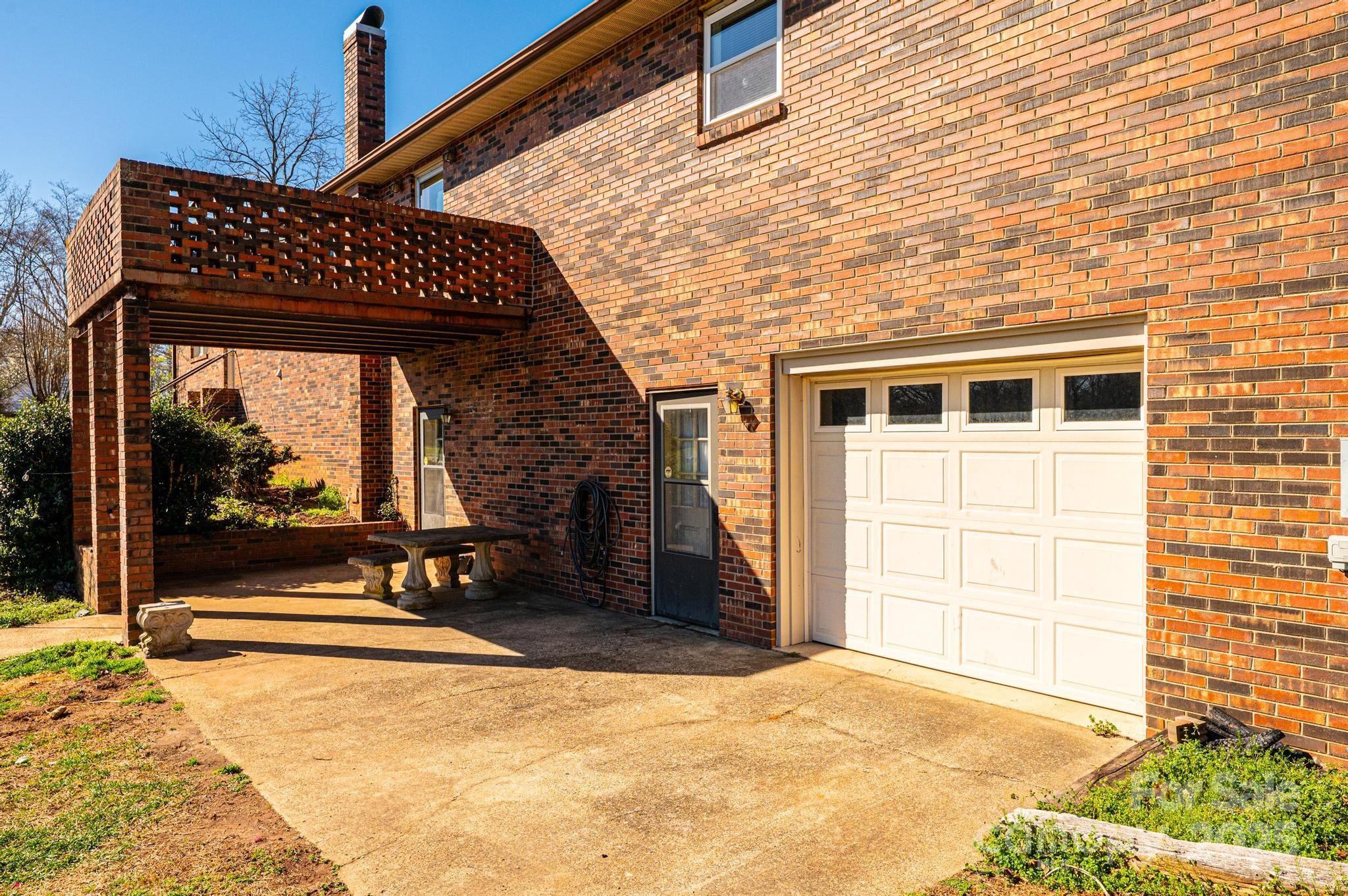 1221 Connelly Springs Road Lenoir NC 28645