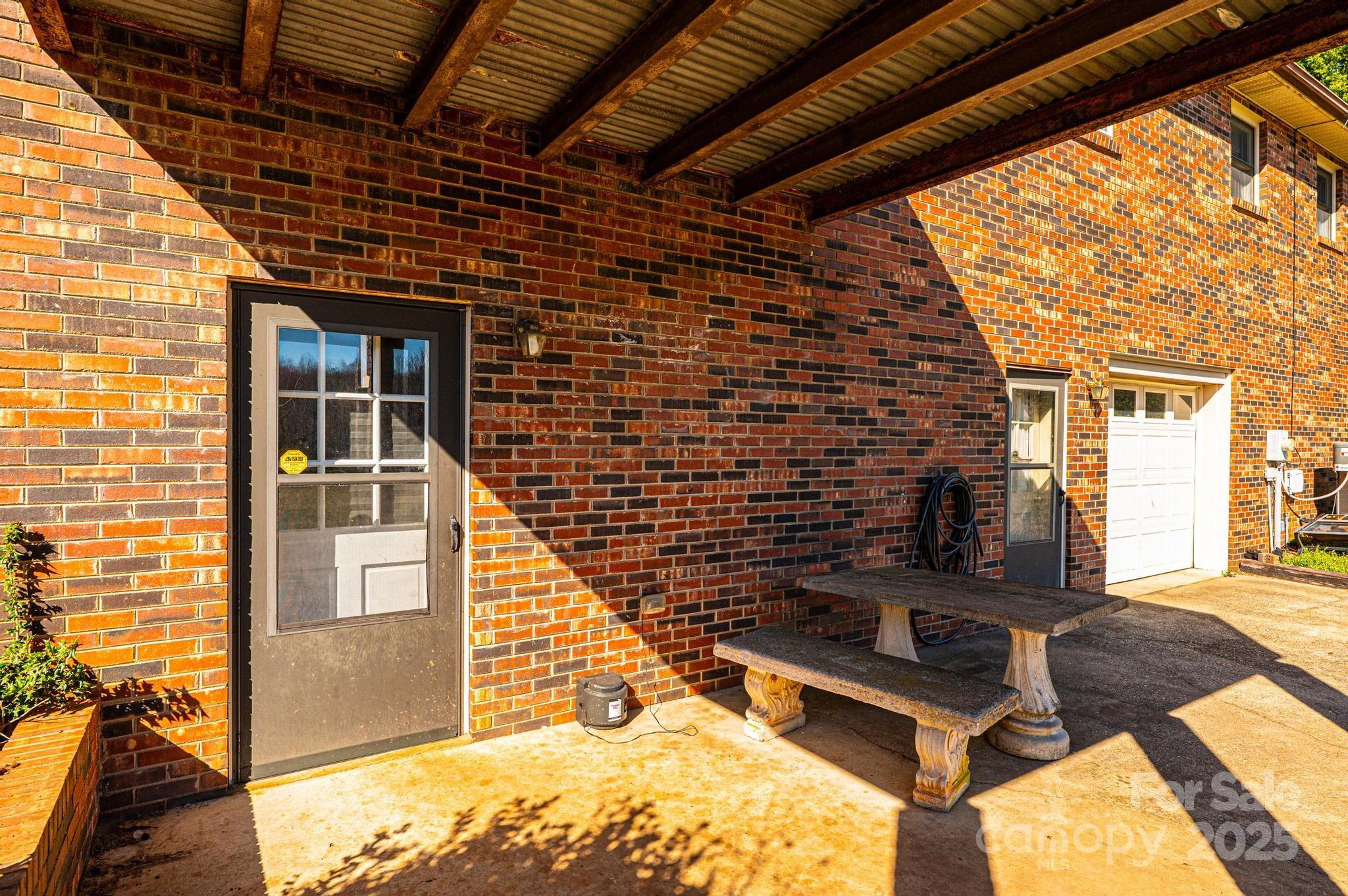1221 Connelly Springs Road Lenoir NC 28645