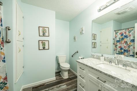 1221 Connelly Springs Road Lenoir NC 28645