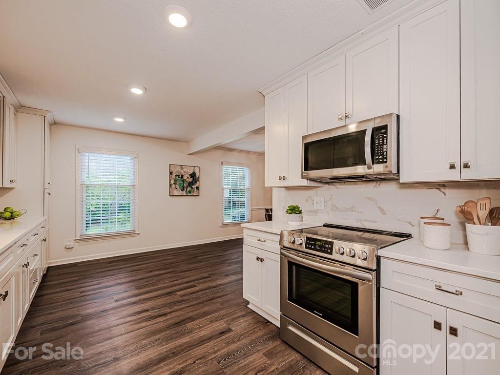 2321 Hayloft Circle Charlotte NC 28226