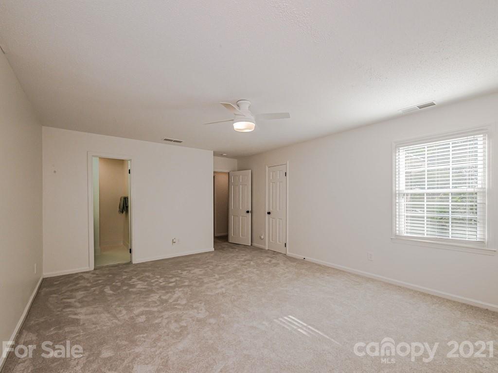 2321 Hayloft Circle Charlotte NC 28226