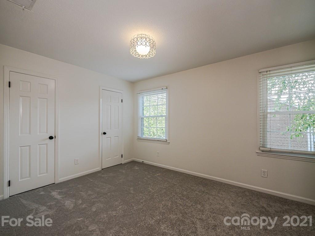2321 Hayloft Circle Charlotte NC 28226