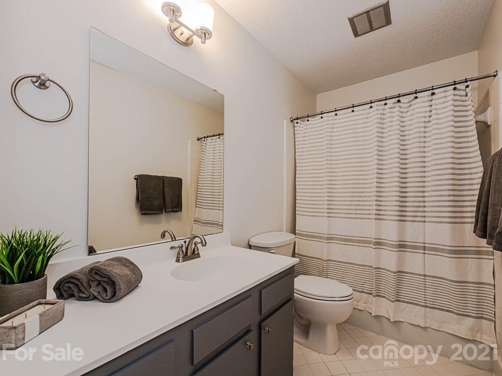 2321 Hayloft Circle Charlotte NC 28226