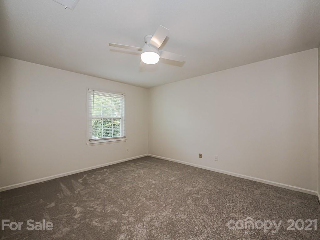 2321 Hayloft Circle Charlotte NC 28226
