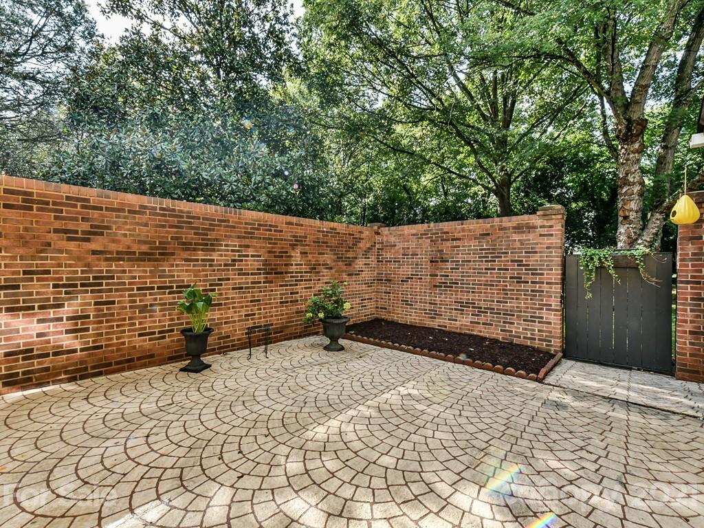 2321 Hayloft Circle Charlotte NC 28226