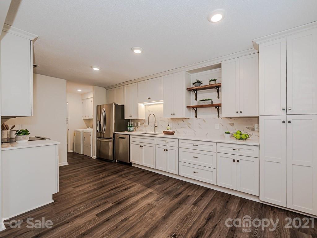 2321 Hayloft Circle Charlotte NC 28226