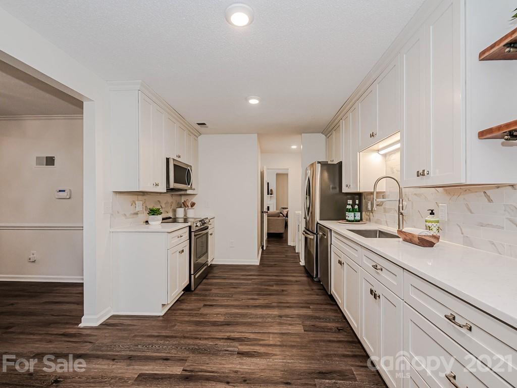 2321 Hayloft Circle Charlotte NC 28226