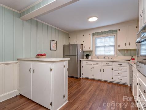 5344 Buena Vista Avenue Charlotte NC 28205