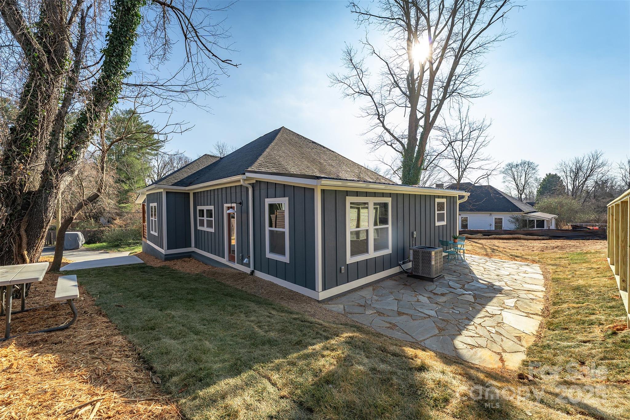 21 Allen Street Asheville NC 28806