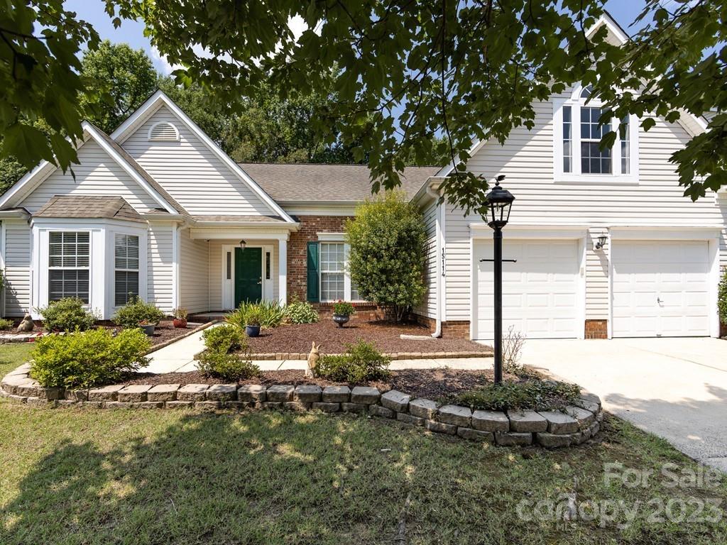 15114 Strathmoor Drive Charlotte NC 28277