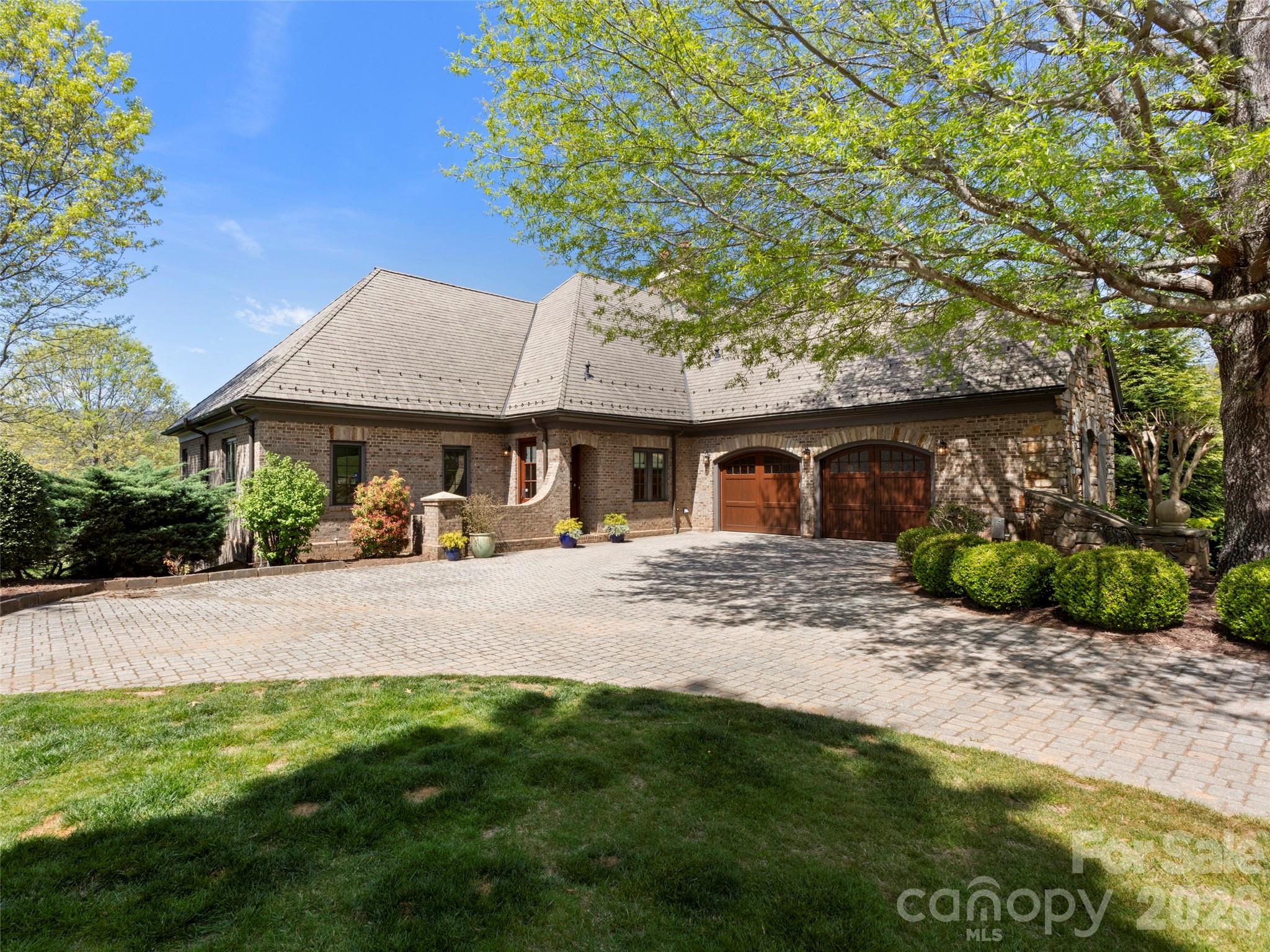14 Golfside Court Arden NC 28704