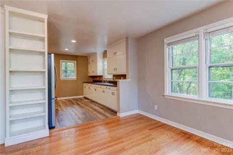 287 Beaverdam Road Asheville NC 28804